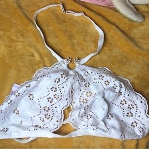 Savage X Fenty Bombshell Broderie Lace Halter Bralette
